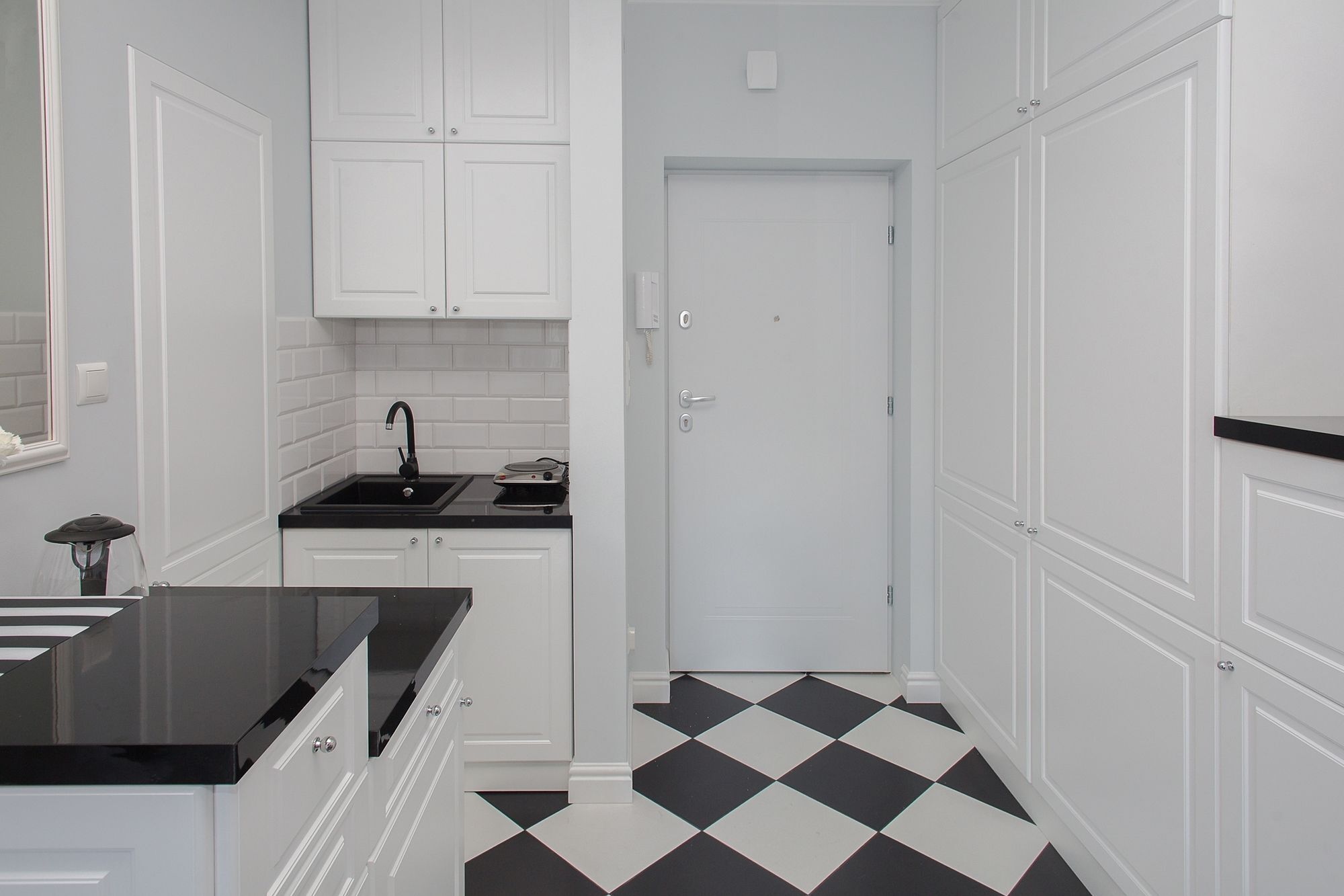 Apartament Nowogrodzka For 4 *